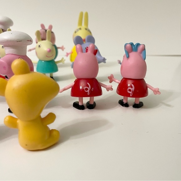 Lot of 20 Peppa Pig Figures Toys - Picture 5 of 16